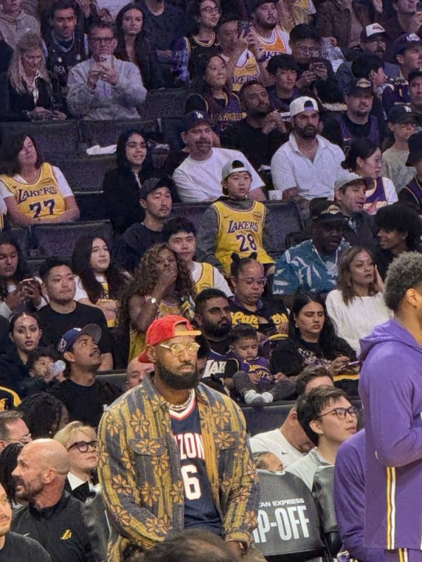 Niềm tự hào của cha! James tha