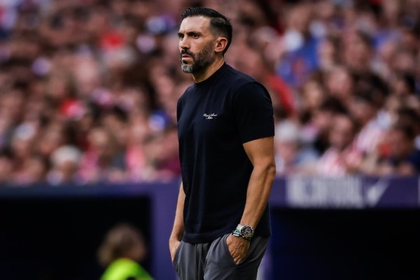 HLV Elche: Peña là thủ môn xuấ