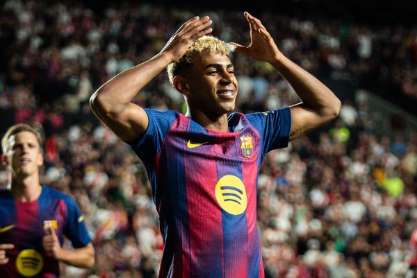 Yamal đã ghi 7 bàn ở Champions