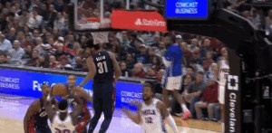 tàn bạo! Watford đột phá và ch