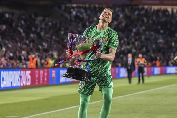 Thầy Szczesny: Anh ấy luôn sẵn