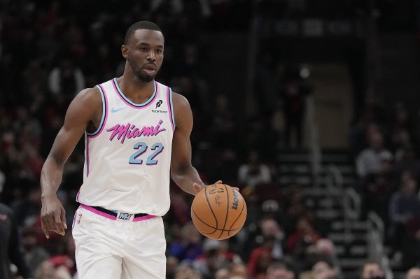 Cộng hoặc trừ -17! Wiggins chỉ